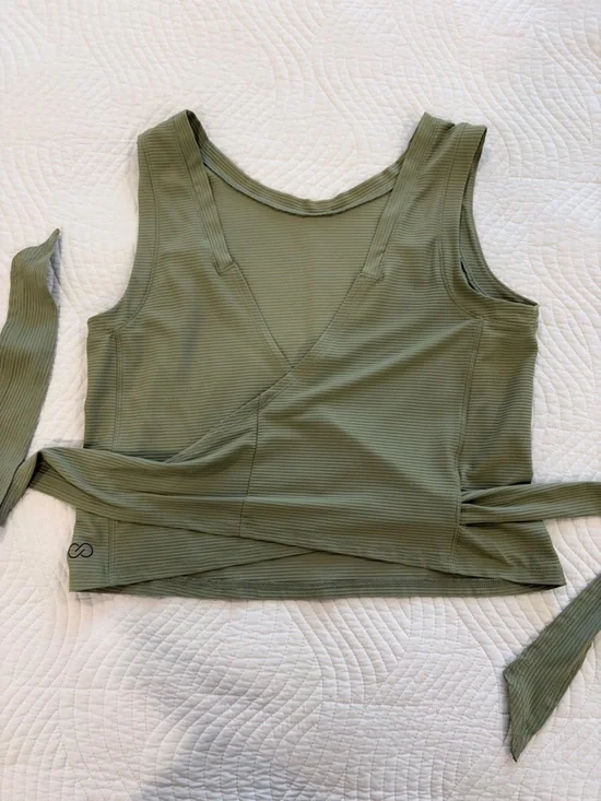 CALIA by Carrie Underwood Olive Green Tie-Waist Ribbed Tank - Picture 4 of 5